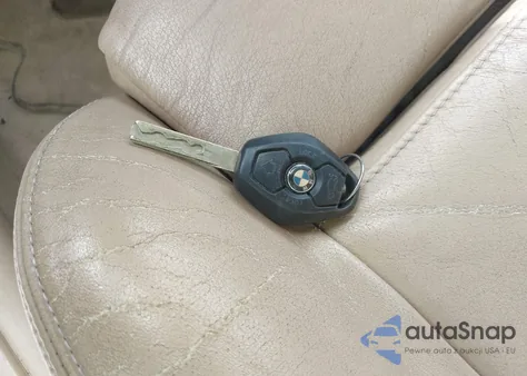 2003 BMW 325I z USA, uszkodzony, nr VIN WBAET37453NJ29623